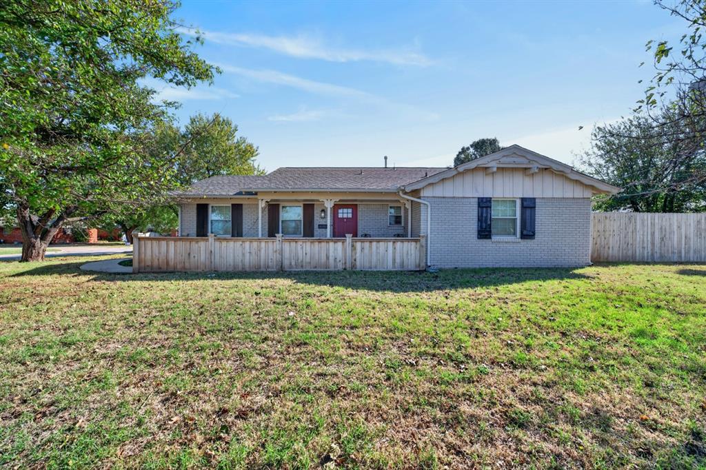 2832 Manchester Drive Property Photo 1
