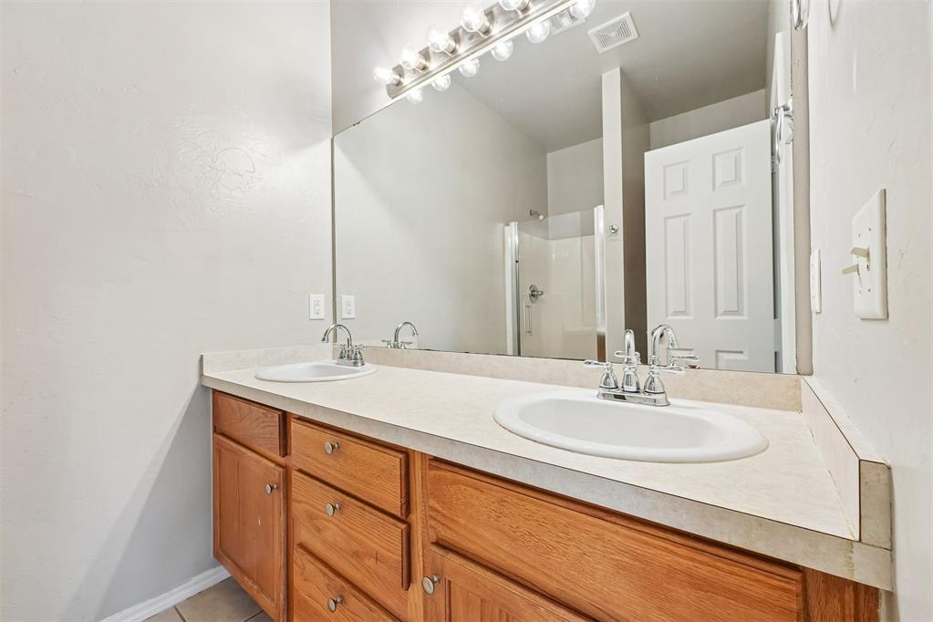 6009 Se 70th Street Property Photo 12