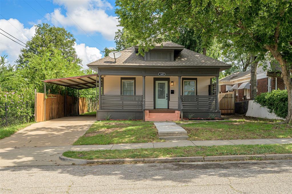 1609 NW 11th Street Property Photo 1