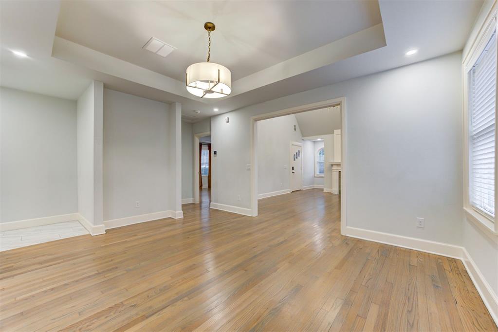 2208 N Indiana Avenue Property Photo 14
