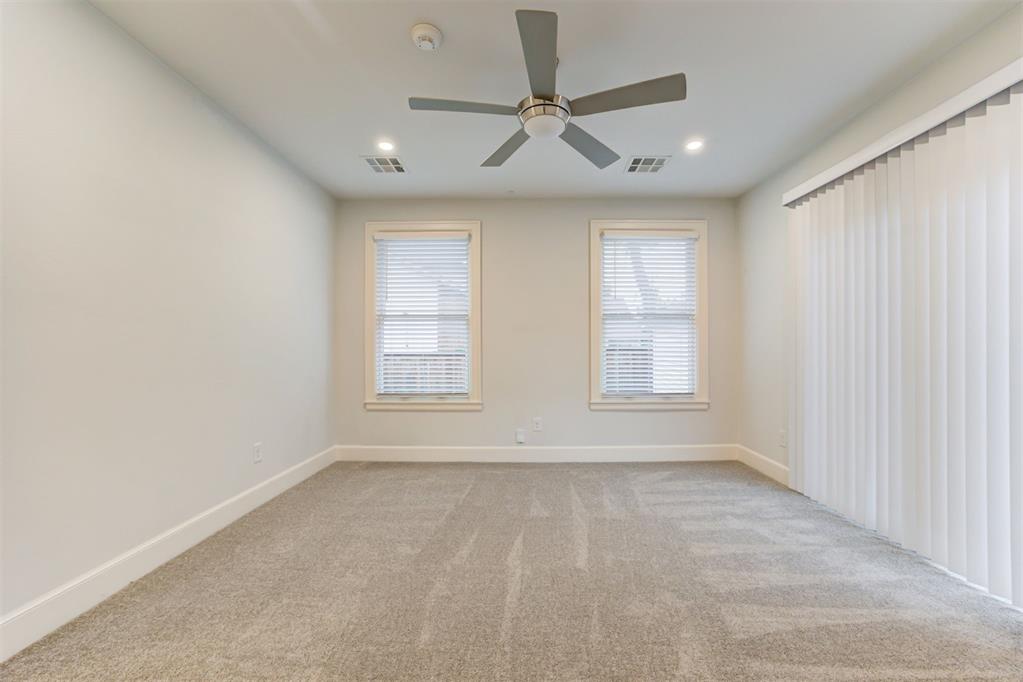 2208 N Indiana Avenue Property Photo 38