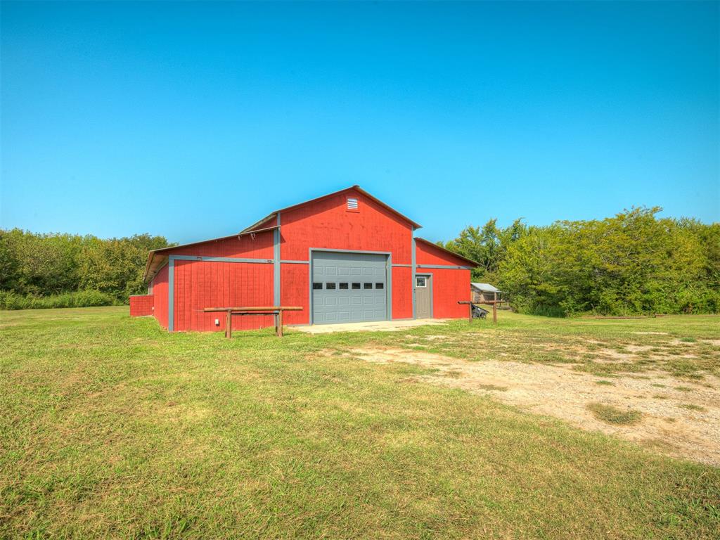 377056 E 1040 Road Property Photo 5