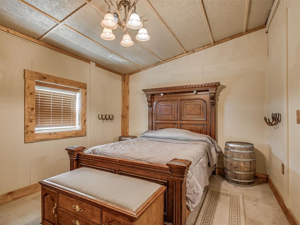 377056 E 1040 Road Property Photo 30