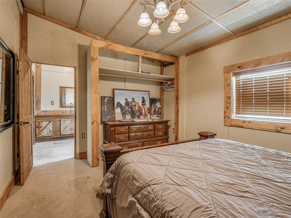 377056 E 1040 Road Property Photo 31