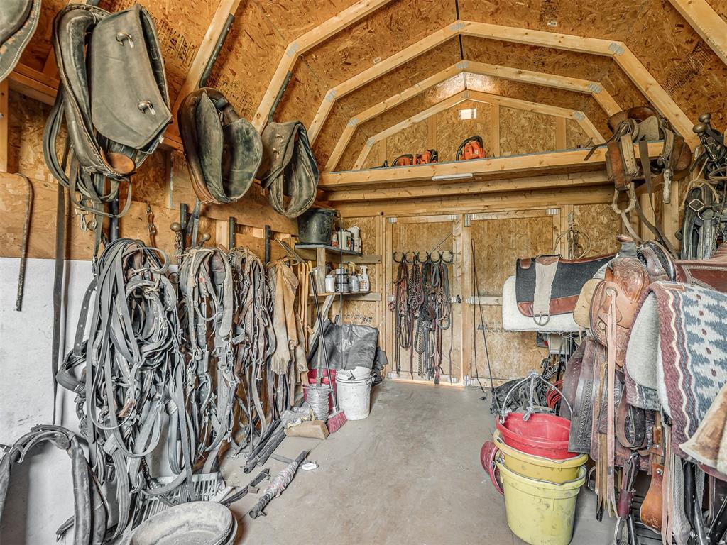 377056 E 1040 Road Property Photo 40