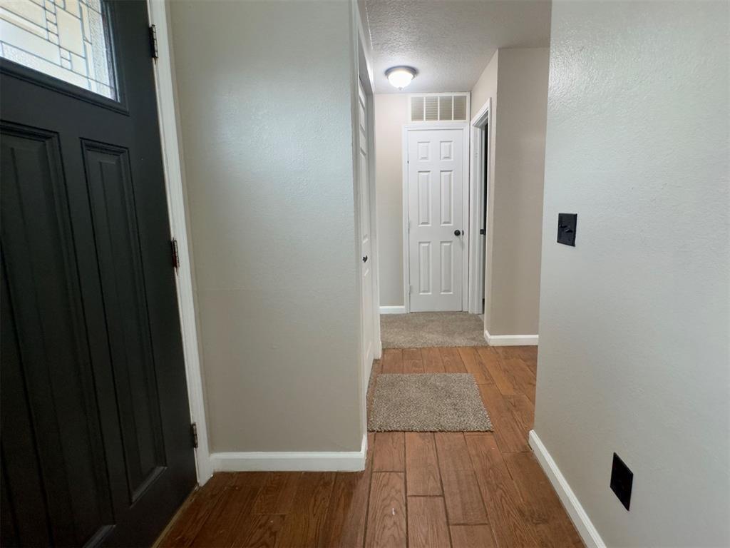 14002 Crossing Way Property Photo 8