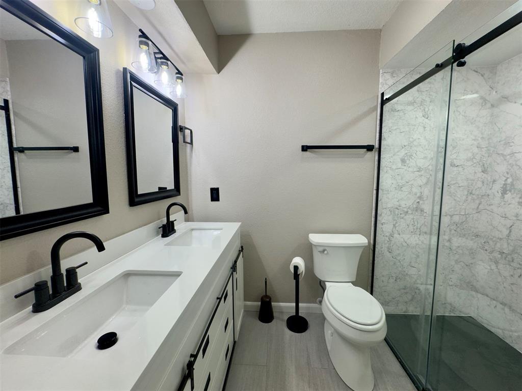14002 Crossing Way Property Photo 10