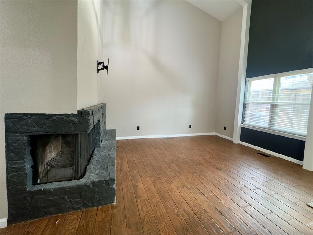 14002 Crossing Way Property Photo 19