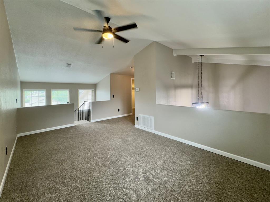 14002 Crossing Way Property Photo 23