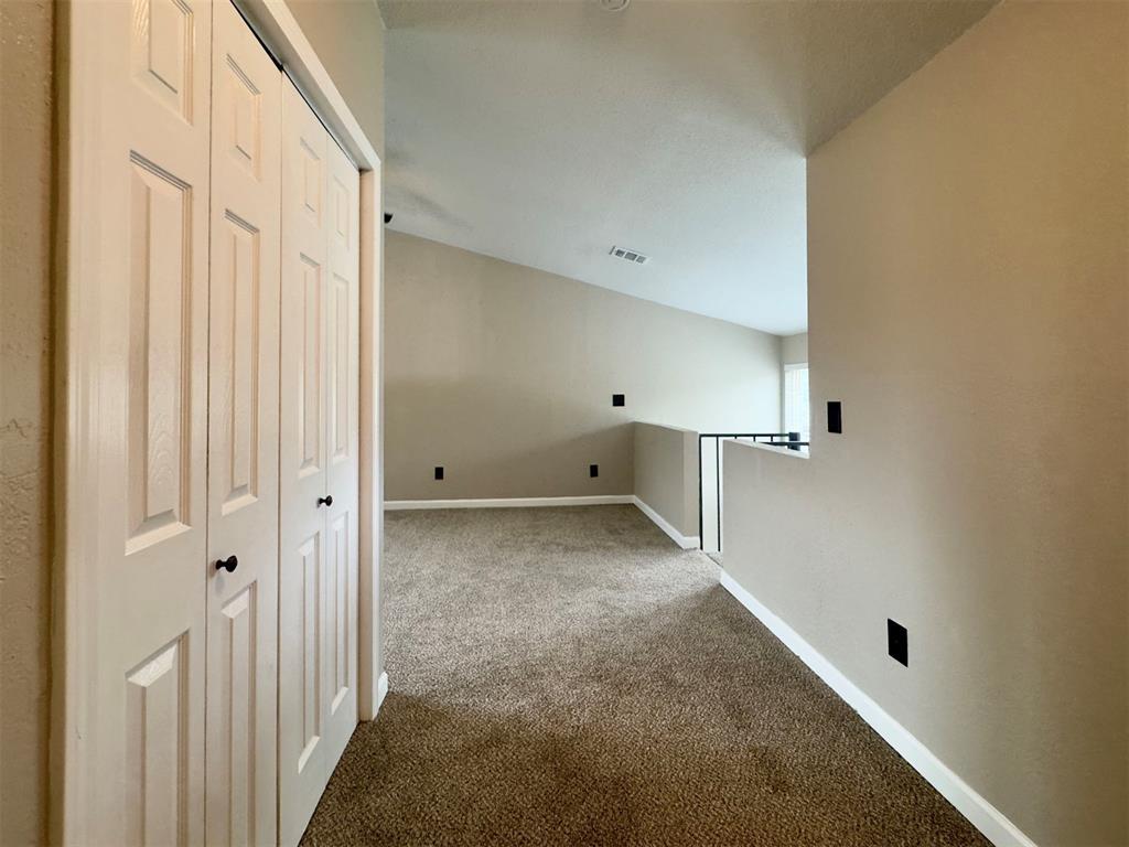 14002 Crossing Way Property Photo 24