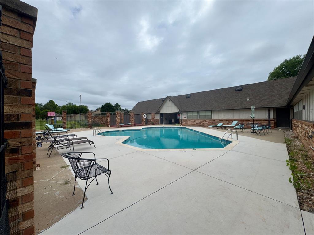 14002 Crossing Way Property Photo 35