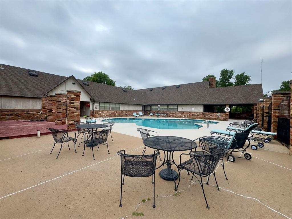 14002 Crossing Way Property Photo 36