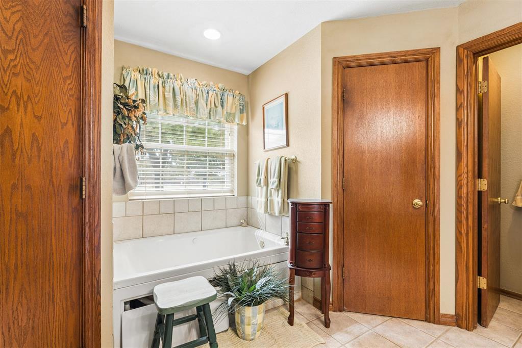 726 Meadow Lark Lane Property Photo 22