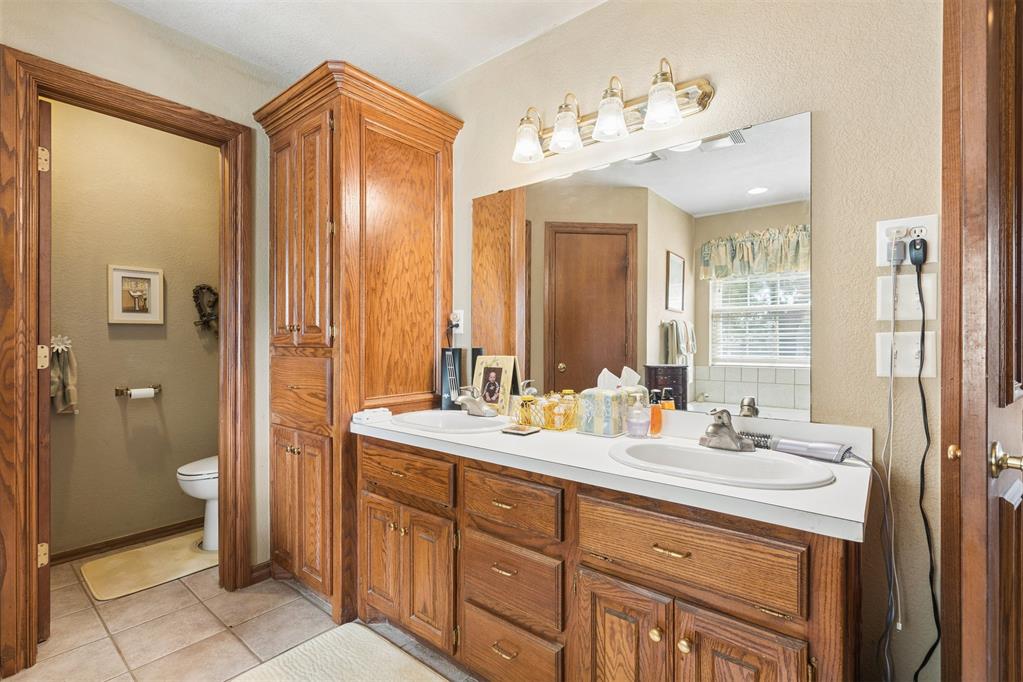 726 Meadow Lark Lane Property Photo 24