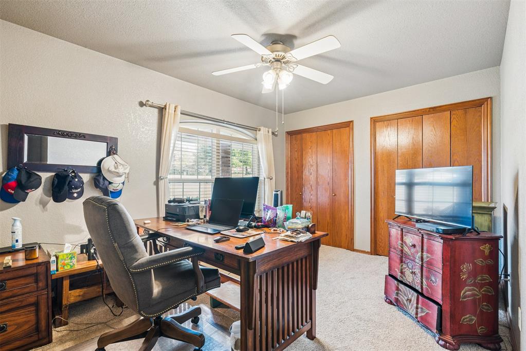 726 Meadow Lark Lane Property Photo 32