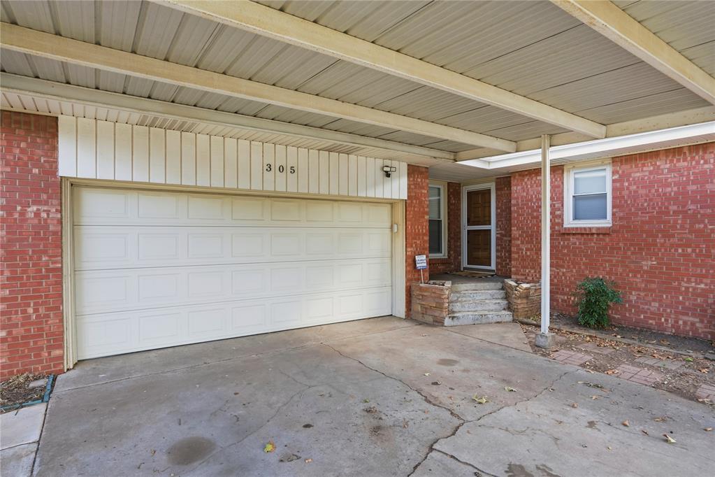 305 W Glenhaven Drive Property Photo 4