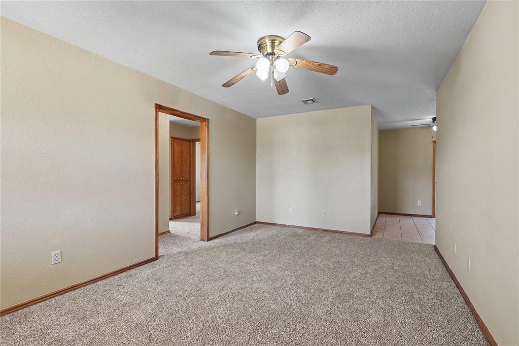 705 Arnold Avenue Property Photo 3