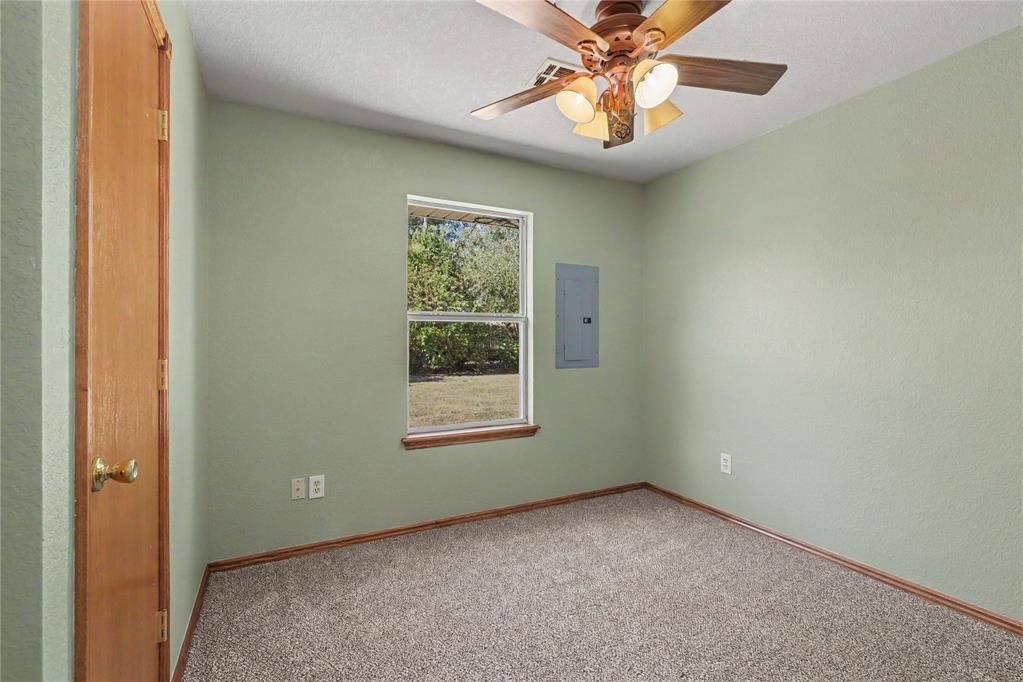 705 Arnold Avenue Property Photo 8