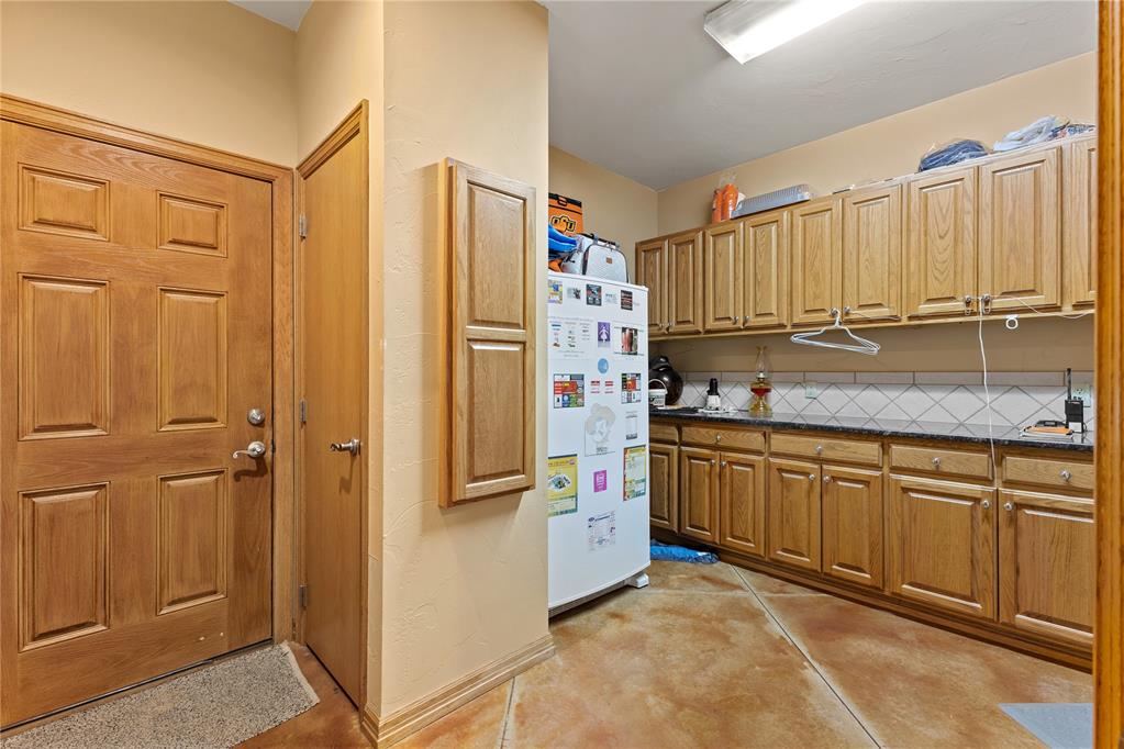 601 Spring Valley Lane Property Photo 30