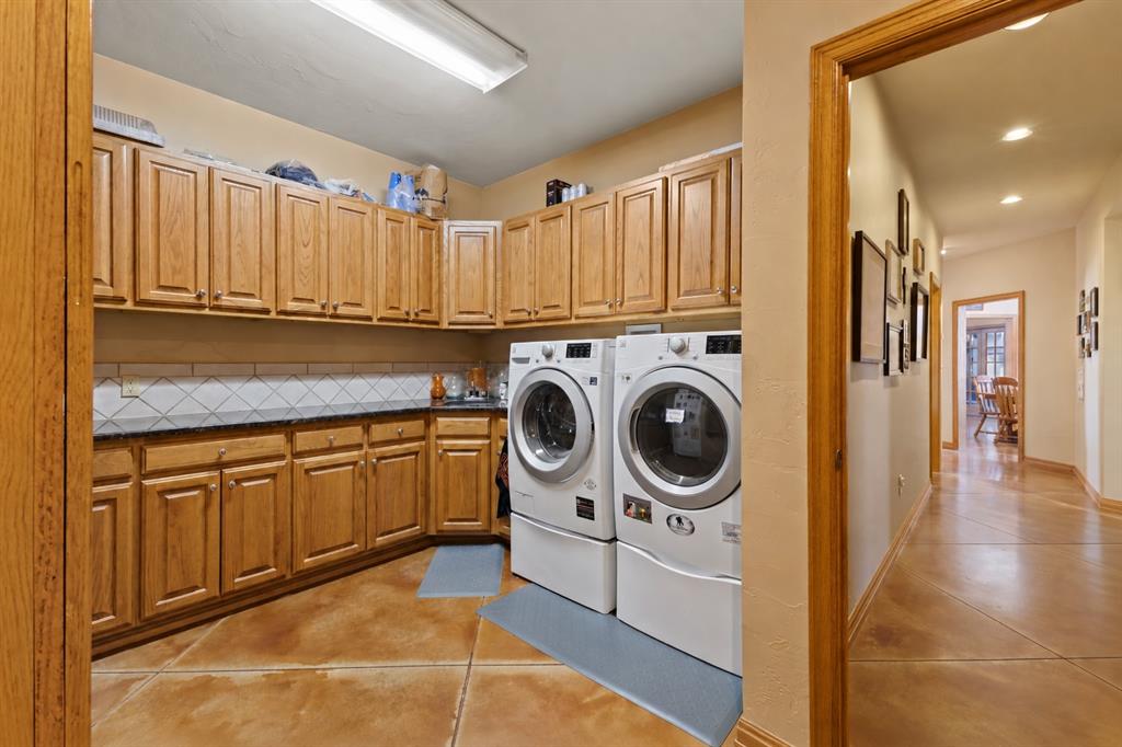 601 Spring Valley Lane Property Photo 31