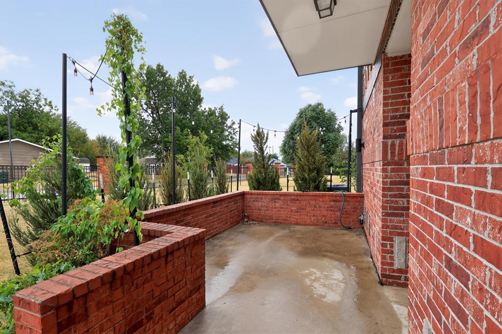 471 S Fretz Avenue Property Photo 36