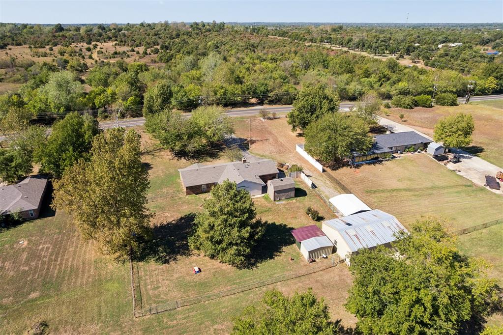 900 N Choctaw Road Property Photo 5