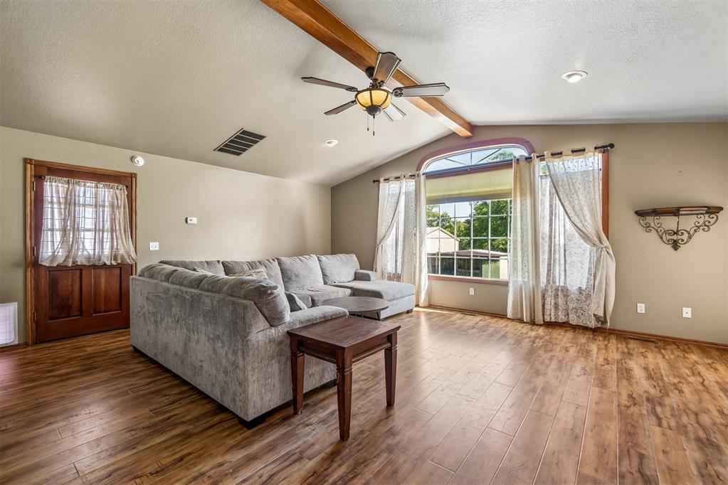 900 N Choctaw Road Property Photo 12