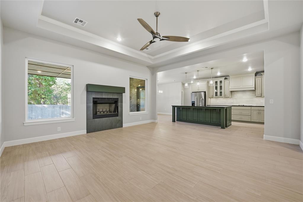 8220 Red Feather Property Photo 12