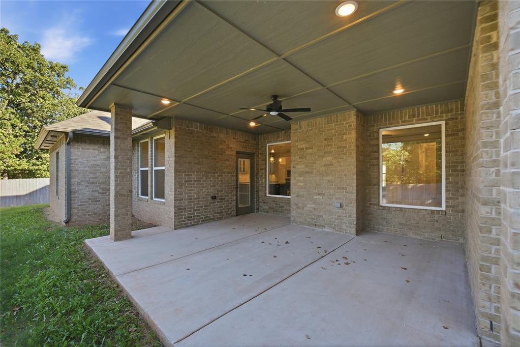 8220 Red Feather Property Photo 32