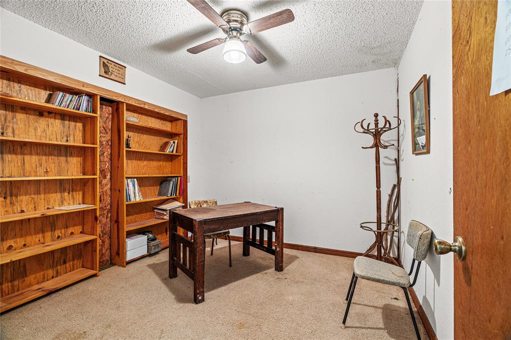 602 D Street Property Photo 18