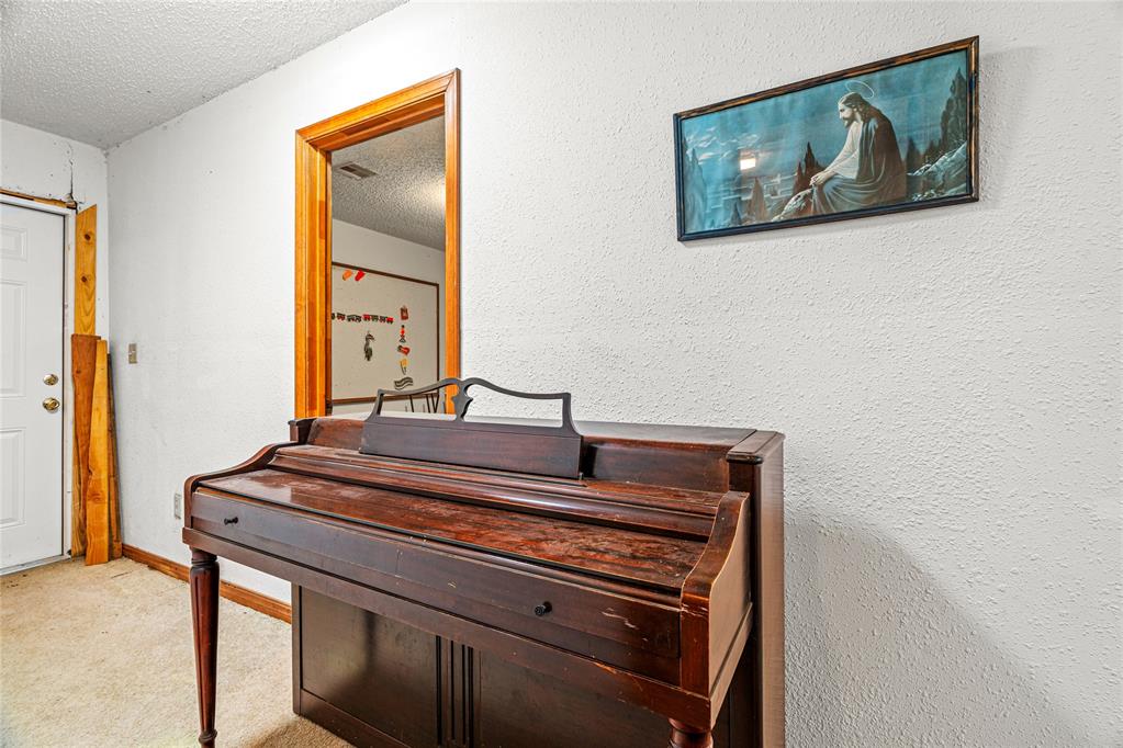 602 D Street Property Photo 22