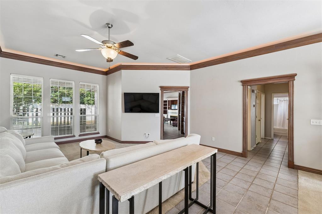 16701 Covington Manor Property Photo 3