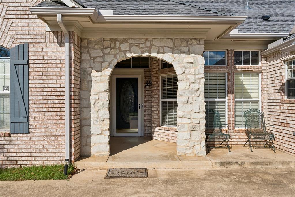 16701 Covington Manor Property Photo 5