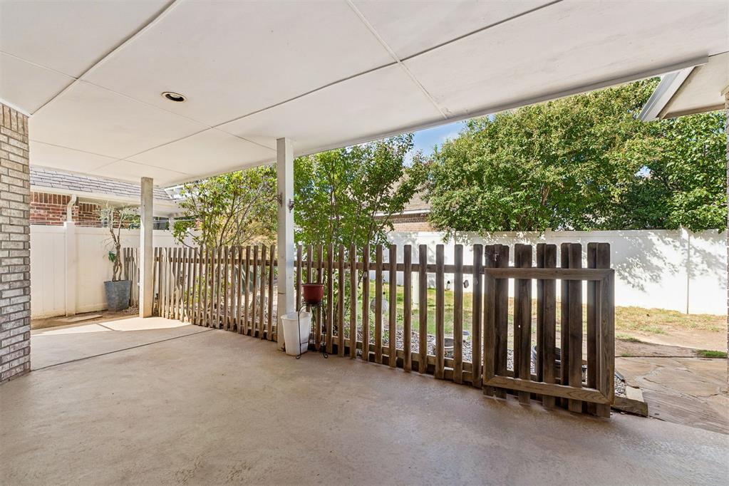 16701 Covington Manor Property Photo 36