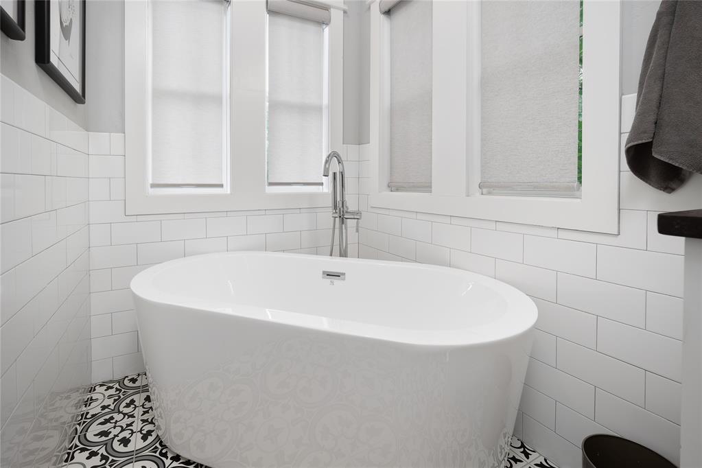 22595 N Triple Xxx Road Property Photo 22