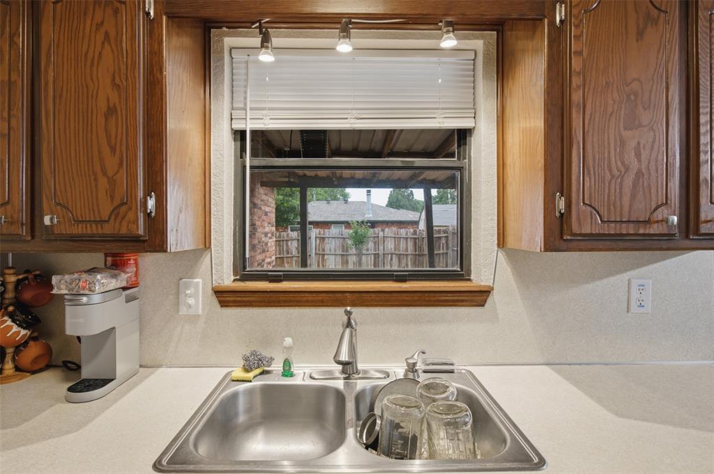 221 W Strasburg Way Property Photo 17