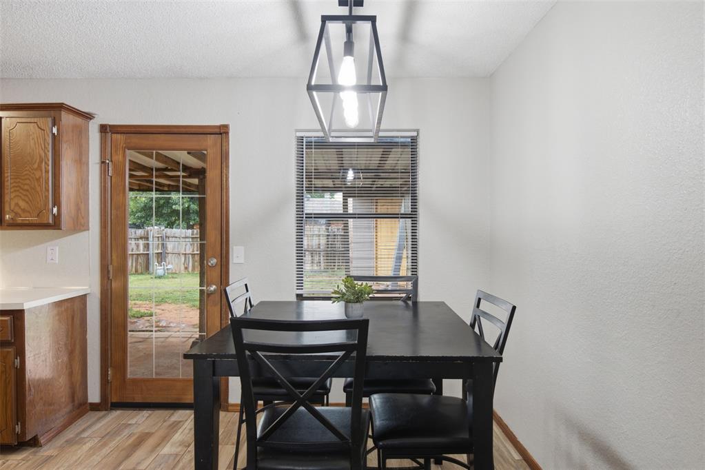 221 W Strasburg Way Property Photo 19