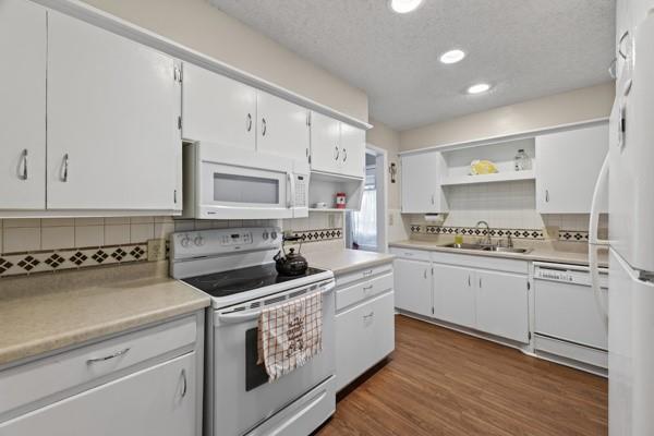601 N Temple Street Property Photo 12