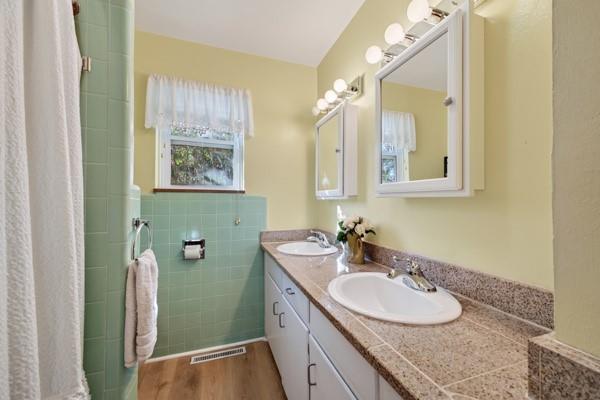 601 N Temple Street Property Photo 20