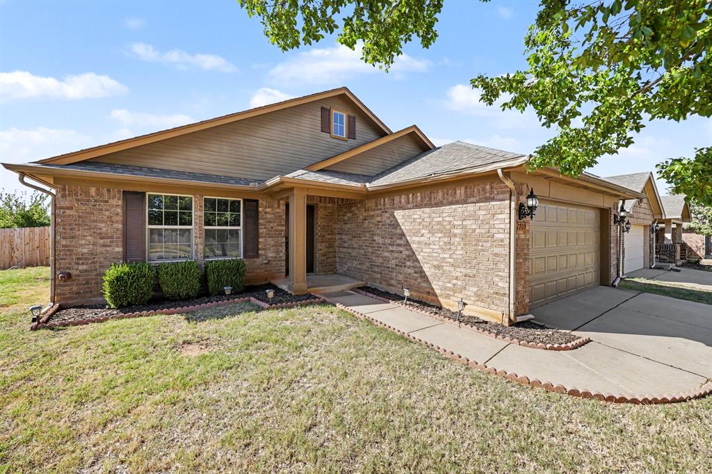 2709 Fawn Lily Road Property Photo 3