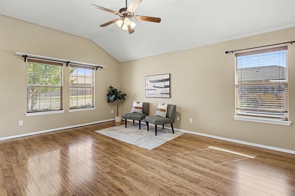 2709 Fawn Lily Road Property Photo 5