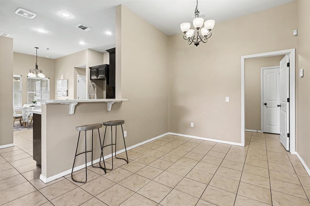 2709 Fawn Lily Road Property Photo 7