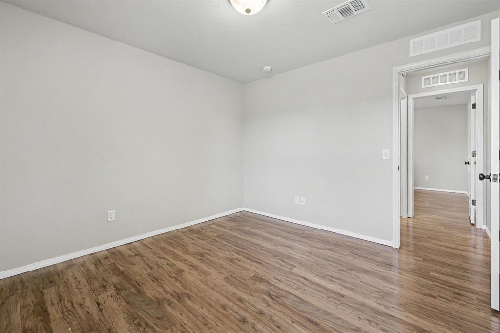 2709 Fawn Lily Road Property Photo 18
