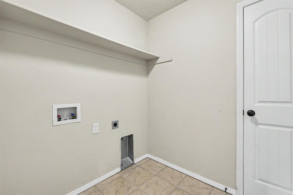 2709 Fawn Lily Road Property Photo 22