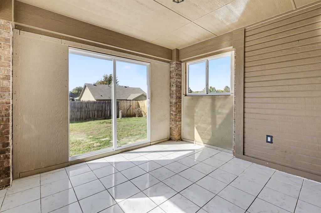 2709 Fawn Lily Road Property Photo 24