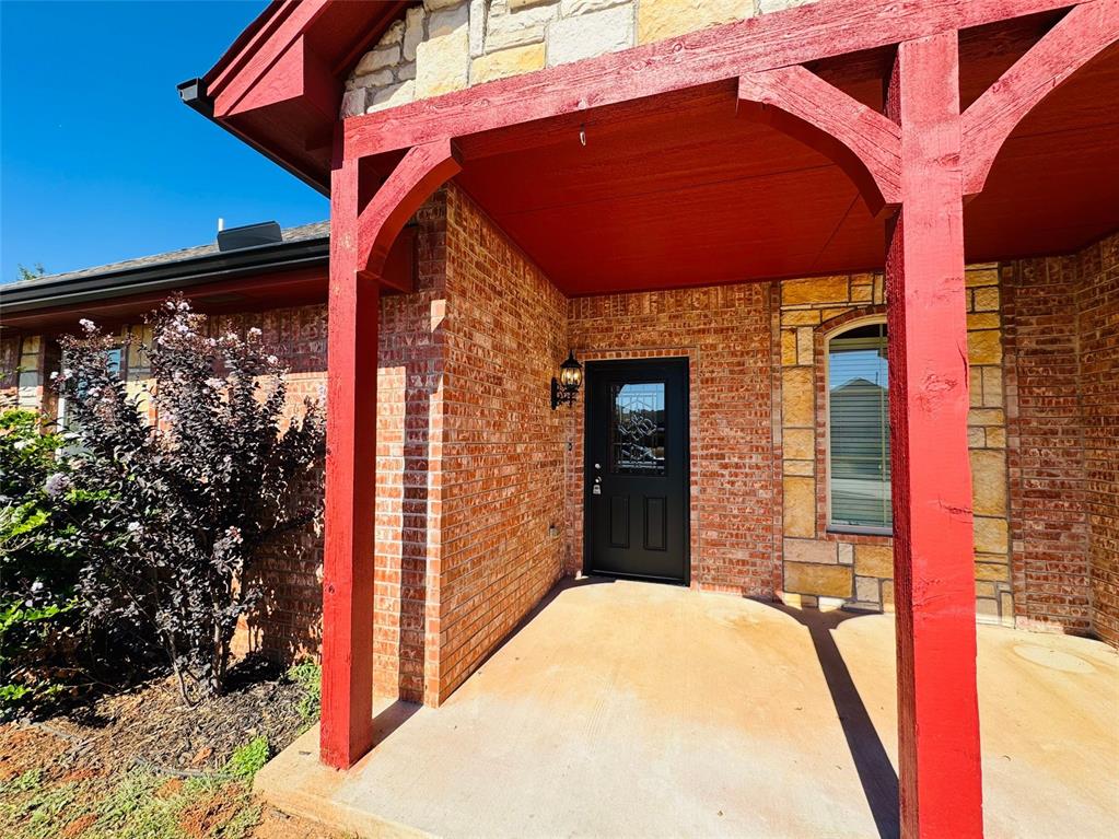 3333 Wood Valley Property Photo 4