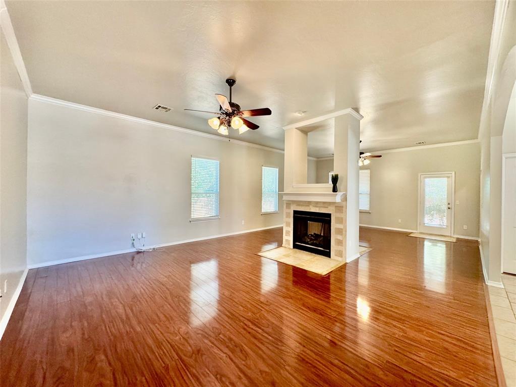 3333 Wood Valley Property Photo 11