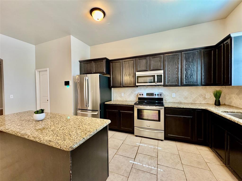 3333 Wood Valley Property Photo 16