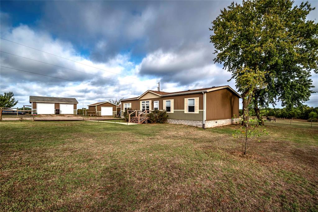 351746 E 840 Road Property Photo 2