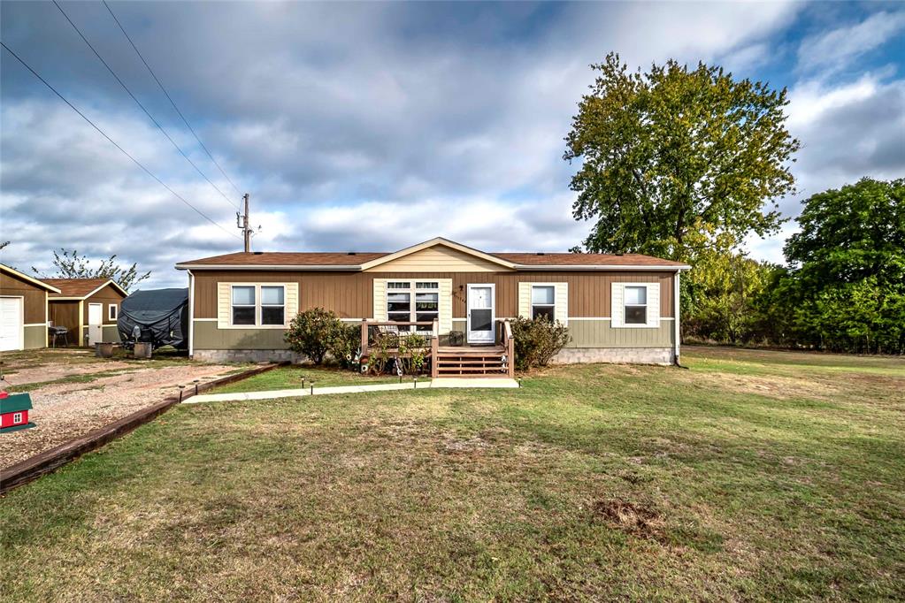 351746 E 840 Road Property Photo 3